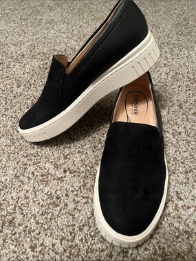 Life Stride Black Slip-On Platform Sneakers with Cream Sole